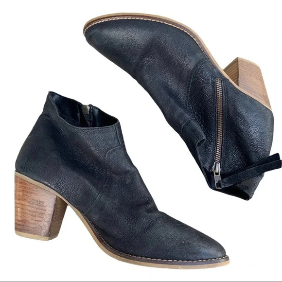 Urban Outfitters bootie black size 9 - Picture 1 of 6